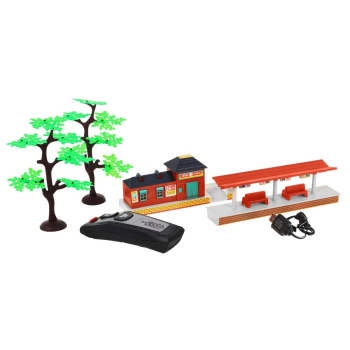 Zdalnie sterowana Kolejka z torami dla dzieci 3+ Funkcja dymu + Dźwięki Światła